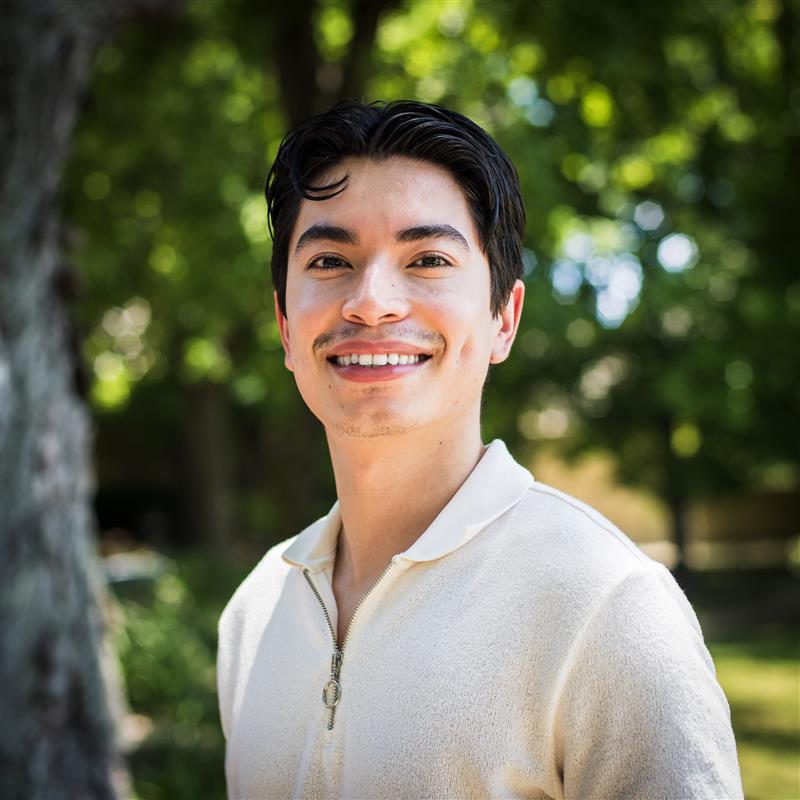 Juan Quinonez Zepeda (he/él)